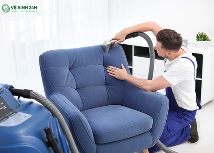 Vệ sinh ghế sofa tại nhà hà nội (11) Vệ sinh ghế sofa tại nhà hà nội (11)