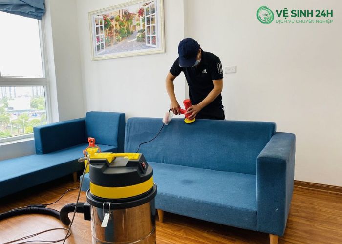 Cách diệt mạt bụi trên sofa Hà Nội (8)