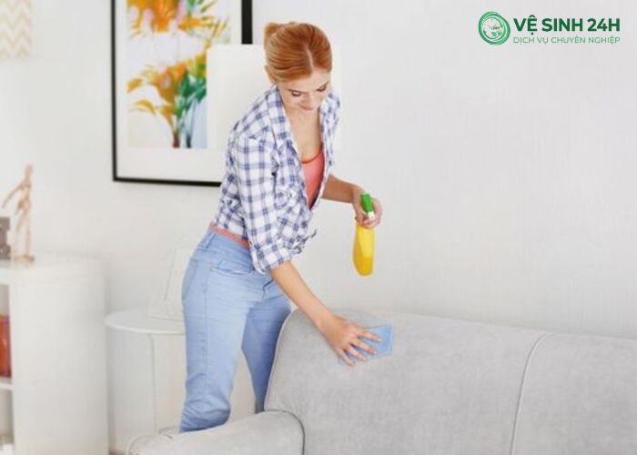 Cách tẩy vết mực trên sofa da tại nhà (3) Cách tẩy vết mực trên sofa da tại nhà (3)