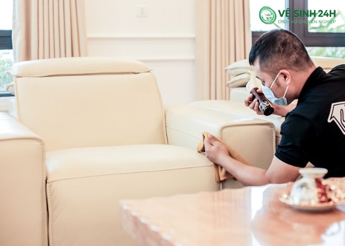 Cách tẩy vết mực trên sofa da tại nhà Cách tẩy vết mực trên sofa da tại nhà