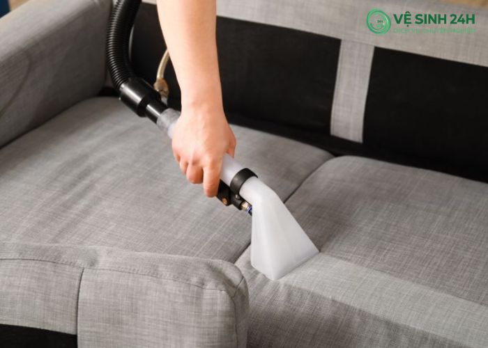 Sofa bị hôi sau khi tự giặt phải làm sao (6)