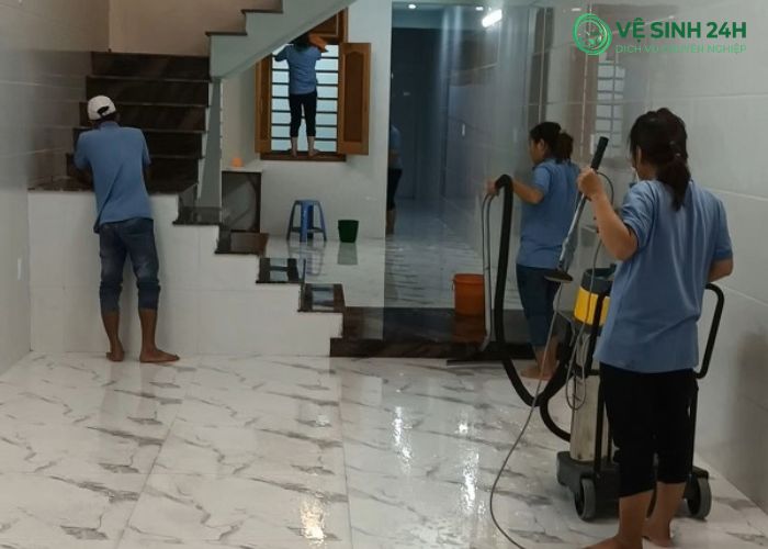 Thuê dọn vệ sinh nhà mới xây Hà Nội (4) Thuê dọn vệ sinh nhà mới xây Hà Nội (4)